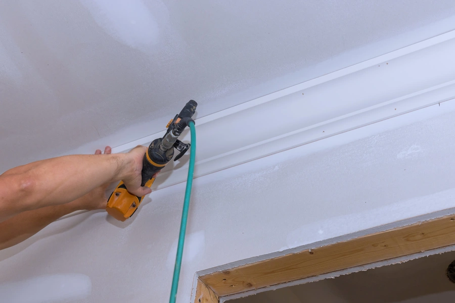 How Crown Molding Enhances Interior Wall Transitions in Palmdale, CA